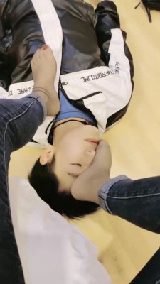 【辣妹】小奶狗恋足调  JS22110101_HD绳艺资源