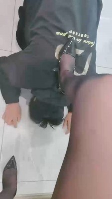 【晴雨大大】黑丝高跟脚下辱 bf20137_HD绳艺资源