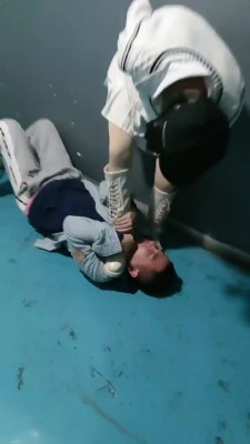 图片[2]_【丫丫】长靴楼道虐偷拍狂 bf20158_HD绳艺资源