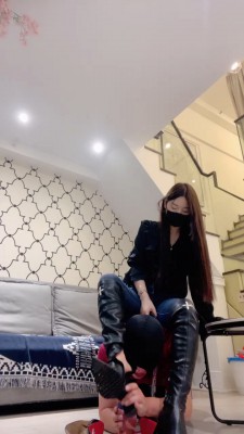 图片[2]_【仙女殿下】车模长靴虐杀 bf20190_HD绳艺资源