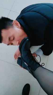 【魅影女神】短靴原味黑丝辱狗 bf20193_HD绳艺资源