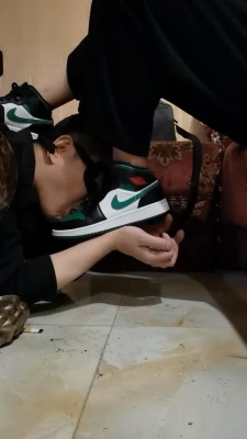 【文文文】恶毒小姐姐的脚奴 bf20333_HD绳艺资源