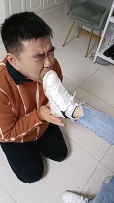 图片[3]_【优雅】脏鞋踩踏食物喂食 bf20321_HD绳艺资源