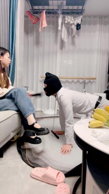 图片[5]_【叶子】艺术训练贱狗舔鞋皮鞭抽脸 bf20366_HD绳艺资源