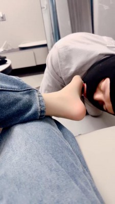 图片[7]_【叶子】艺术训练贱狗舔鞋皮鞭抽脸 bf20366_HD绳艺资源