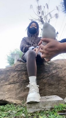 图片[2]_【巍一】户外清理脏鞋底跺狗爪  JS22111101_HD绳艺资源