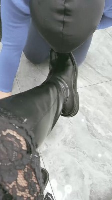 【微普】艺术绳艺学员闻臭鞋 bf20746_HD绳艺资源