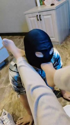 图片[4]_【辣姐】御姐小白鞋臭脚辱 bf20742_HD绳艺资源