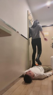 图片[2]_【于努力】素人S靴子全体重踩踏 bf20783_HD绳艺资源