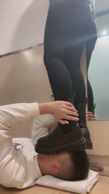 图片[5]_【于努力】素人S靴子全体重踩踏 bf20783_HD绳艺资源