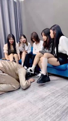 【狗哥】精彩-5S学生妹群调狗 bf20756_HD绳艺资源