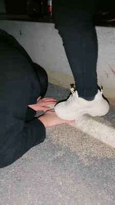 图片[4]_【楼瑶】夜跑后原味鞋袜辱狗 bf20779_HD绳艺资源