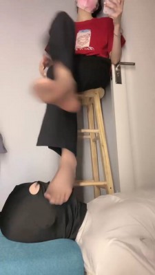 图片[5]_【万一】丝袜脚踩狗 bf20710_HD绳艺资源