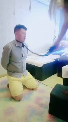 【艾琳】老板成为女员工脚下奴 bf20858_HD绳艺资源