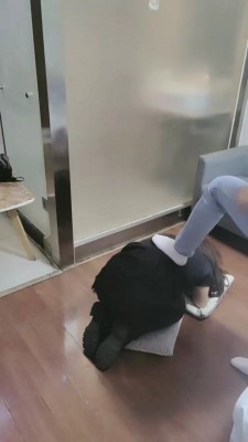 图片[7]_【子怡】双S运动鞋白袜踩踏 bf20412_HD绳艺资源