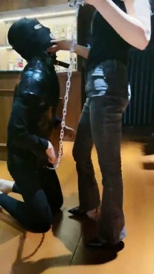 图片[6]_【药神】多只狗狗争抢舔脚 bf20480_HD绳艺资源