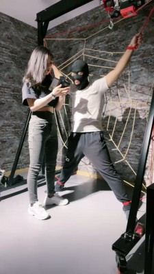 【冷凝大大】黑丝全体重踩踏 bf20513_HD绳艺资源