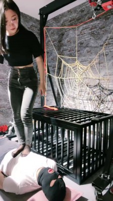 图片[8]_【冷凝大大】黑丝全体重踩踏 bf20513_HD绳艺资源