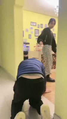 【辣妈】宾馆一楼公开处刑狗 bf20951_HD绳艺资源