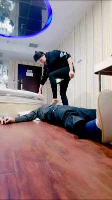 图片[4]_【靡兔S】臭脚羞辱+骑马转胯踩踏 bf23773_HD绳艺资源