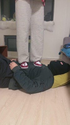 图片[3]_【酒酿丸子】双S学生妹运动鞋狂踩【续集【双视角版】 bf23726_HD绳艺资源