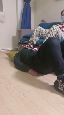 图片[5]_【酒酿丸子】双S学生妹运动鞋狂踩【续集【双视角版】 bf23726_HD绳艺资源