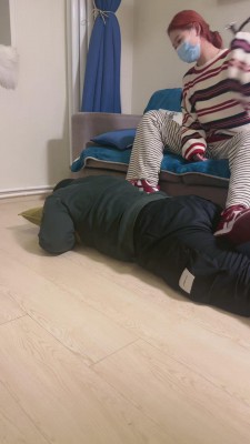 图片[7]_【酒酿丸子】双S学生妹运动鞋狂踩【续集【双视角版】 bf23726_HD绳艺资源