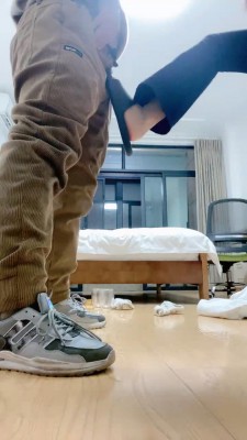 图片[9]_【可爱小布丁】首调贱狗-闻舔白袜/口水深喉 bf23657_HD绳艺资源