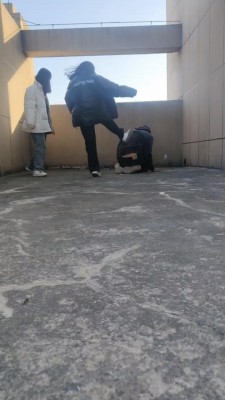 【最抗揍M】精神小妹天台高难度挑战虐 bf23664_HD绳艺资源