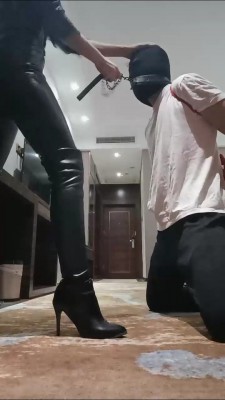 图片[6]_【多多】五花大绑长靴虐打狗 bf23684_HD绳艺资源