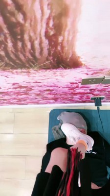 图片[6]_【心竹殿下】小白鞋棉袜全体重踩踏/喂口水 bf23914_HD绳艺资源