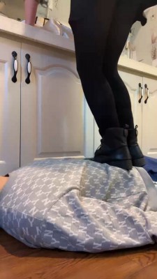 图片[6]_【年华】害羞学生主短靴全体重踩 bf23906_HD绳艺资源