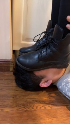 图片[8]_【年华】害羞学生主短靴全体重踩 bf23906_HD绳艺资源