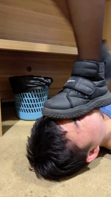 图片[4]_【玲玲】雪地靴黑丝全体重踩/圣水喝【双视角版】 bf23810_HD绳艺资源