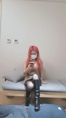 【NaNa】黑丝+贝壳头+长靴踩踏 bf23811_HD绳艺资源