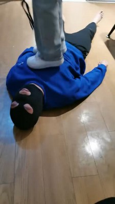 图片[7]_【海绵大大】入圈首调-小白鞋踩踏/赏赐圣水 bf23863_HD绳艺资源