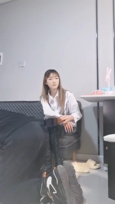 图片[2]_【文文】长靴女主sp重度抽脚垫【双视角版】 bf24007_HD绳艺资源