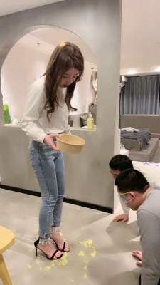 图片[4]_【领主老大】御姐口水喂食/全体重踩踏/虐打【双视角版】 bf24068_HD绳艺资源