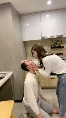 图片[9]_【领主老大】御姐口水喂食/全体重踩踏/虐打【双视角版】 bf24068_HD绳艺资源