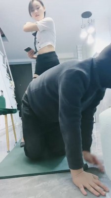 图片[3]_【小小小魔女】陪酒小妹高跟肉丝辱狗/全体重踩踏 bf24121_HD绳艺资源