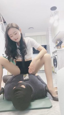 图片[7]_【小小小魔女】陪酒小妹高跟肉丝辱狗/全体重踩踏 bf24121_HD绳艺资源