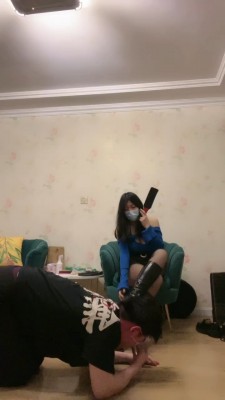 图片[9]_【榕S】精神小妹长靴黑丝踢打踩踏 bf24017_HD绳艺资源