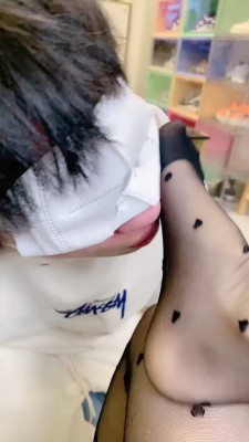 图片[2]_【小月神】小奶狗黑丝玉足狂舔 bf24054_HD绳艺资源