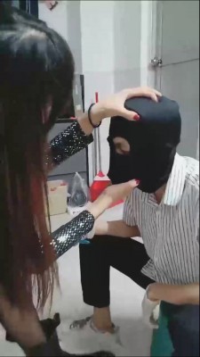 图片[3]_【格格】开发擦鞋工人做狗（舔满是泥的靴底） bf24195_HD绳艺资源