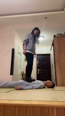 图片[6]_【年华S】素人长靴碾压/头压垃圾桶/踩踏踢打 bf24177_HD绳艺资源