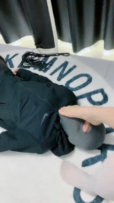 图片[9]_【茜茜】03年学生妹入圈-白丝塞嘴/训练/骑马转胯 bf24255_HD绳艺资源