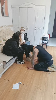 【爆爆】被一群精神小妹暴揍/重度耳光踩踏 bf24424_HD绳艺资源