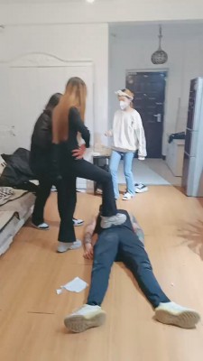 图片[7]_【爆爆】被一群精神小妹暴揍/重度耳光踩踏 bf24424_HD绳艺资源