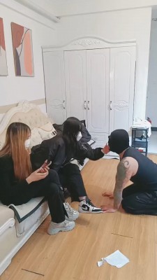 图片[8]_【爆爆】被一群精神小妹暴揍/重度耳光踩踏 bf24424_HD绳艺资源