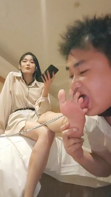 图片[8]_【莫瑶大大】强迫舔运动鞋/踩踏/袜子放食物吃掉 bf24414_HD绳艺资源